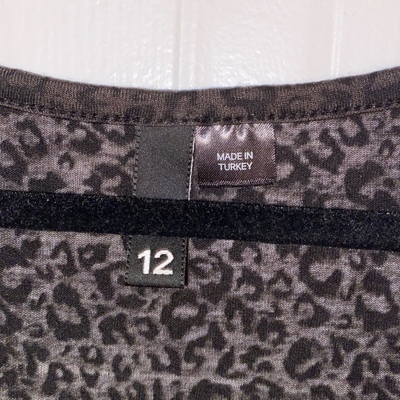 Animal print  fabric tee in black with scooped neck. Tee is sheer. 🖤🐆 - Picture 9 of 9